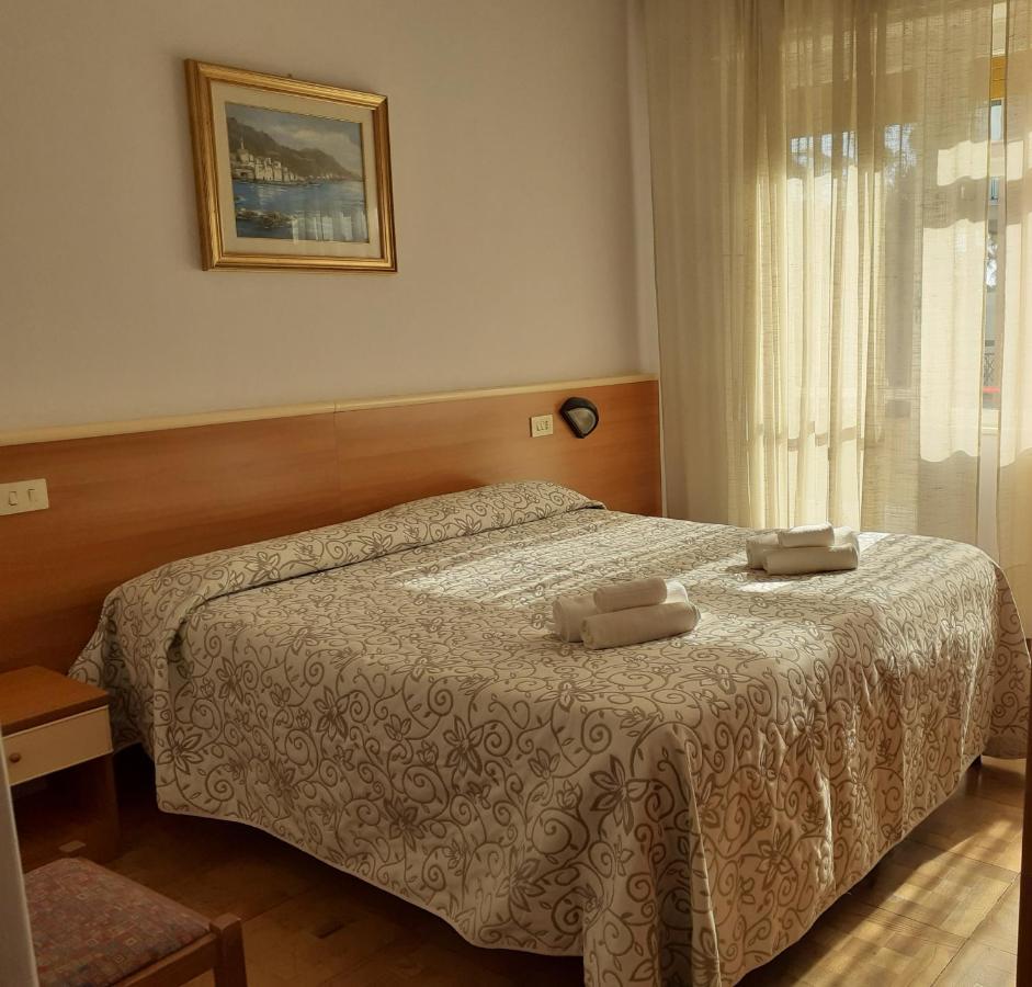 Hotel Colibri ฟีนาเลลีกูเร ภายนอก รูปภาพ